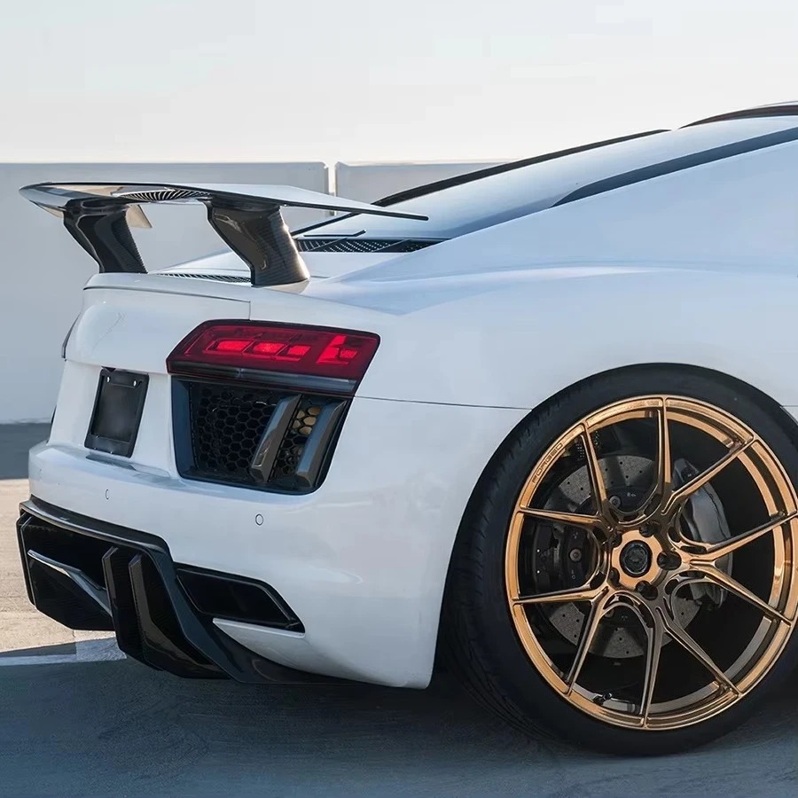 V- Style Dry Carbon Fiber Rear Diffuser Spoiler Front Lip for  R8 V8 V10 2016 2017 2018 2019 Body Kits